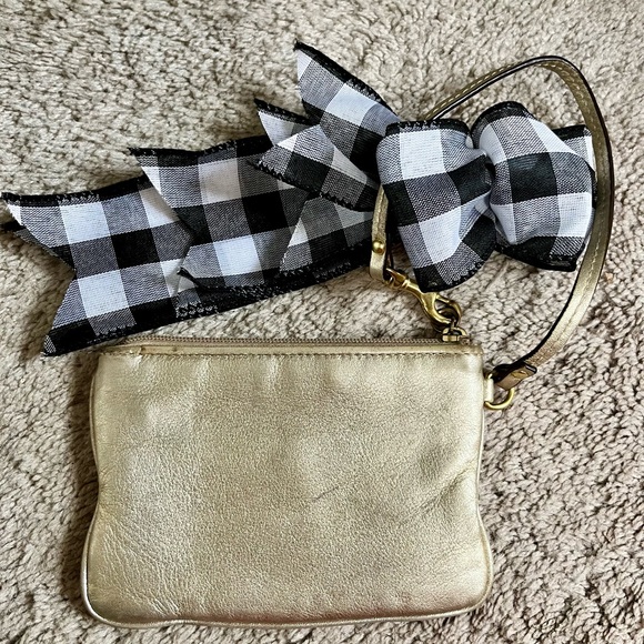 Coach Wristlet - Picture 2 of 9